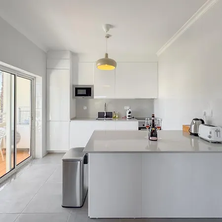 Porto De Mos Apartment